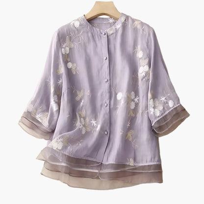 Women's blouse with embroidery – Elegant style for everyday and special occasions