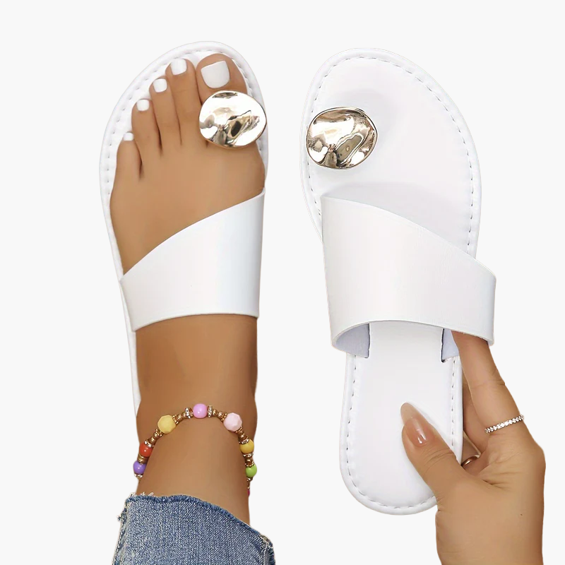 Women's toe separator sandals with metallic decoration – Fashionable slip-on summer shoes