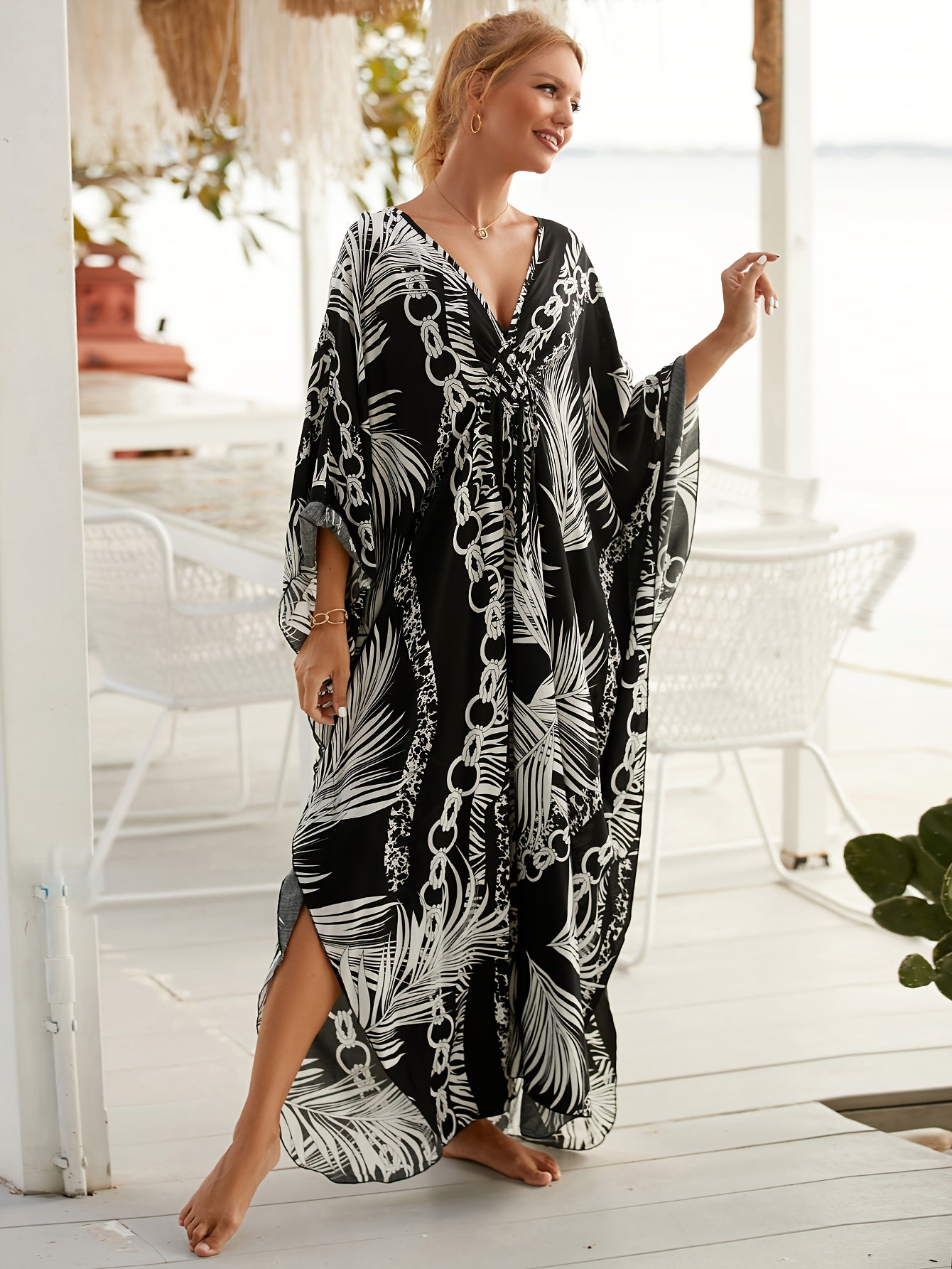 Women's Kaftan Maxi Dress with Tropical Palm Print and Chain Pattern – Perfect Beach and Resort Outfit