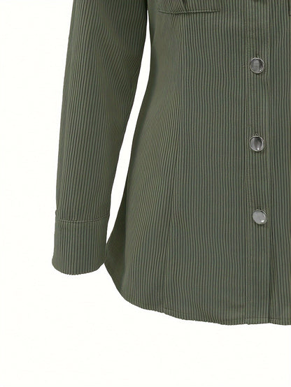 Women's corduroy shirt jacket with buttons and chest pockets
