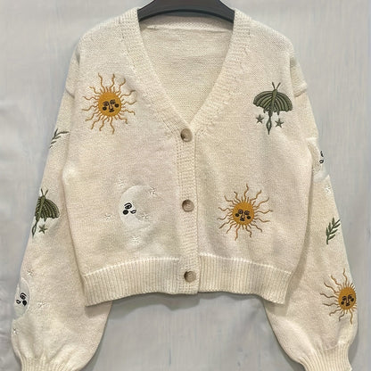 Cardigan Strickjacke mit Sonnen-, Mond- & Mottenstickerei