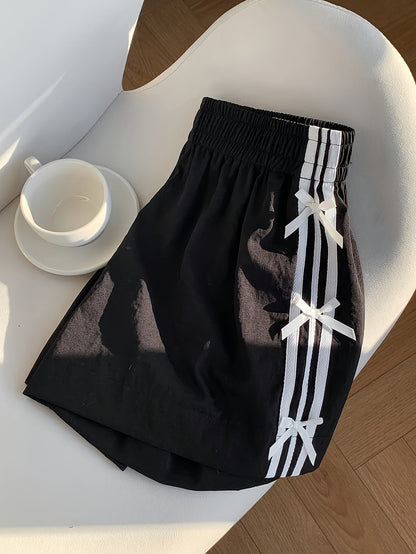 Women's casual shorts with bows and stripes for summer – regular fit, vacation style