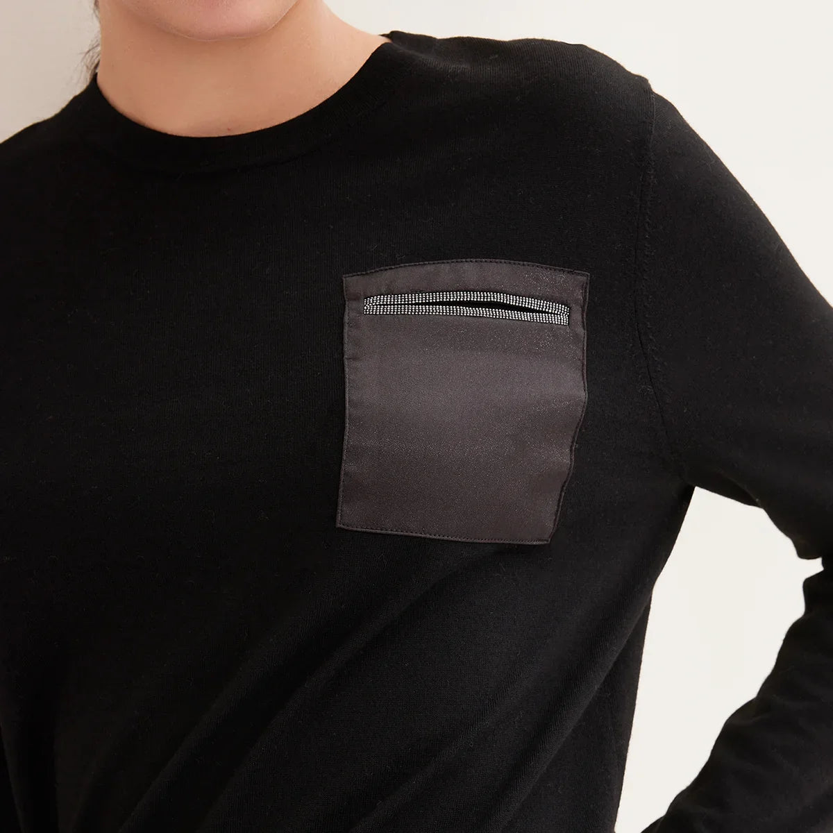 Women's Casual Crew-Neck Long-Sleeve Top with Chest Pocket