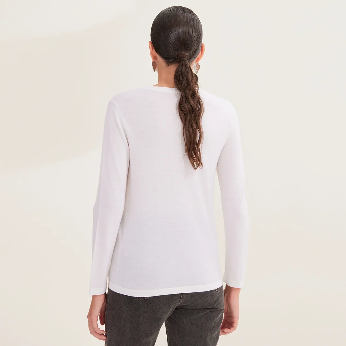 Women's Casual Crew-Neck Long-Sleeve Top with Chest Pocket
