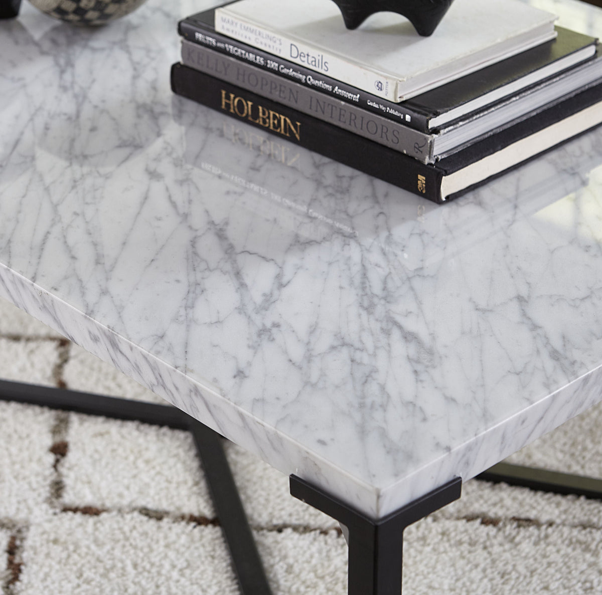 Salontafel Carrara-marmer metaal Saxon mat zwart, H 43 x D 71 cm voor de woonkamer