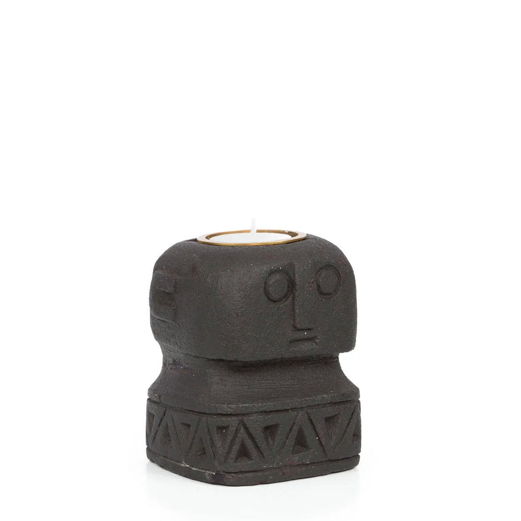 Kandelaar zandsteen Sumba Stone #26 handgehouwen gezicht, zwart – 8 x 8 x 10 cm