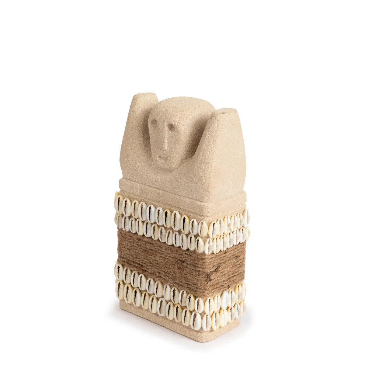 Decoratiebeeld zandsteen met schelpen, Sumba Steen #28, natuurlijk, h 17 x b 5 x l 9 cm