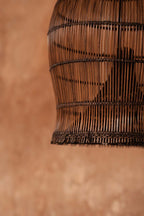 Hanglamp bamboe handgeweven Woven Bell, donker walnoot – 30 x 30 x 50 cm, voor eettafel of leeshoek