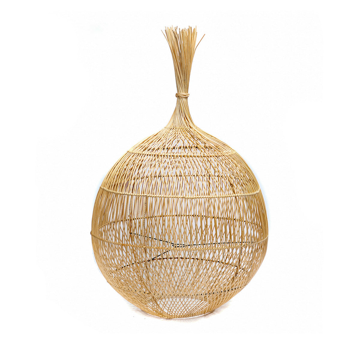 Ronde hanglamp van naturel rotan met open vlechtwerk en een gebundeld uiteinde bovenaan