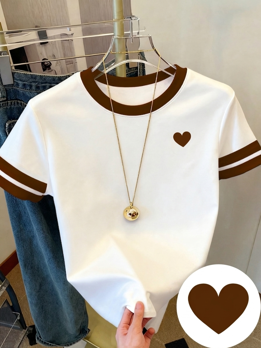 Damen T-Shirt mit Herz-Print und Kontraststreifen – Modisches Freizeitshirt für Frühling und Sommer