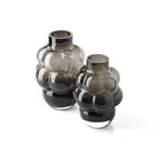 Vaas gerecycled glas Grape donkergrijs, rokerig en handgemaakt – 16 x 16 x 21 cm