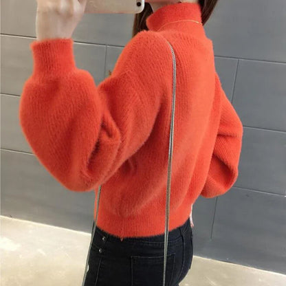 Women's fluffy turtleneck sweater with long balloon sleeves