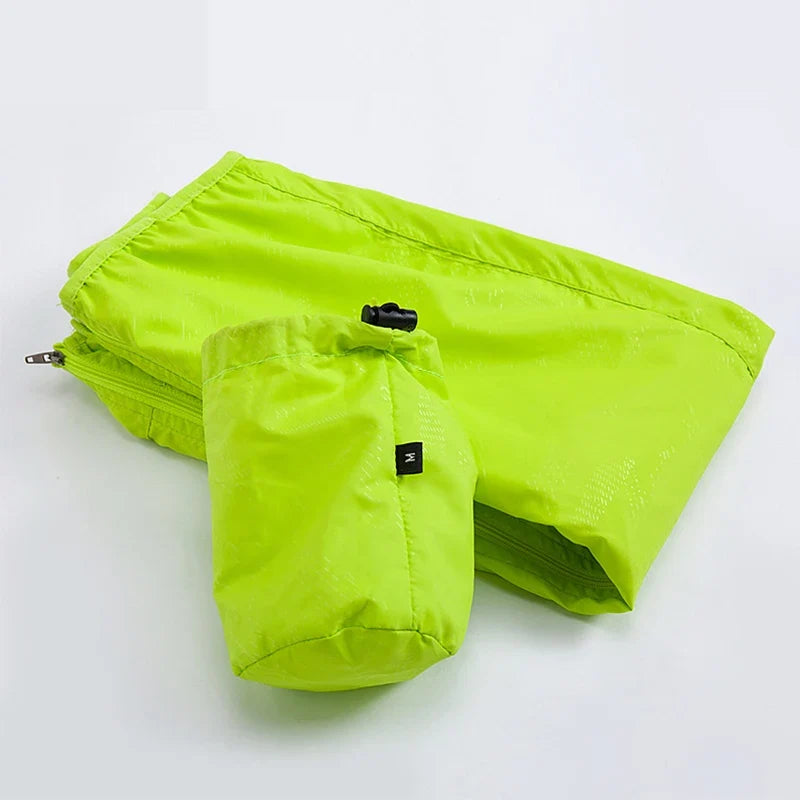 Lightweight hooded windbreaker jacket with zipper & sun protection for outdoor activities