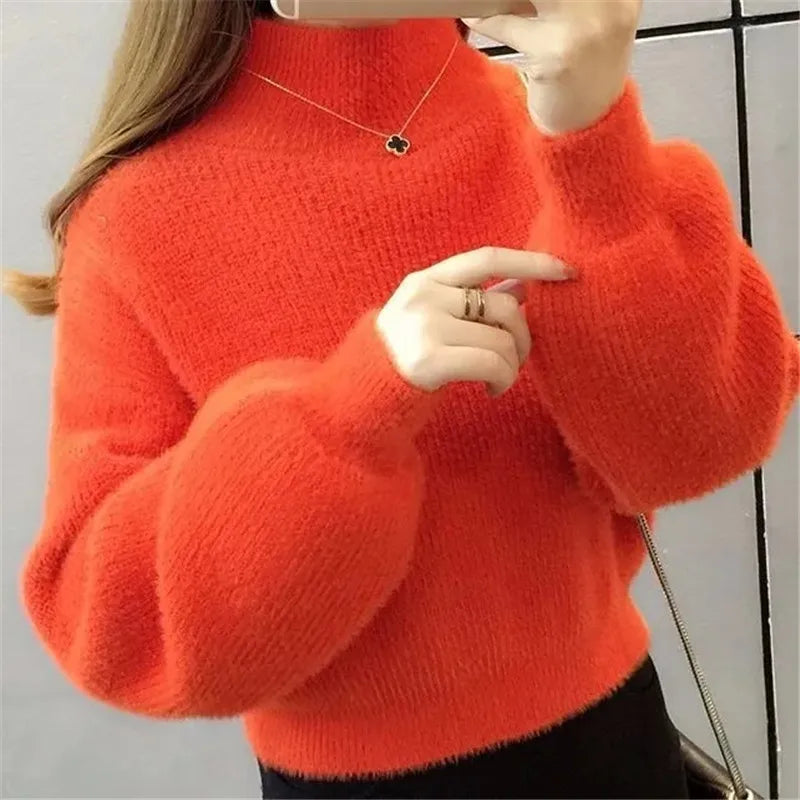 Women's fluffy turtleneck sweater with long balloon sleeves