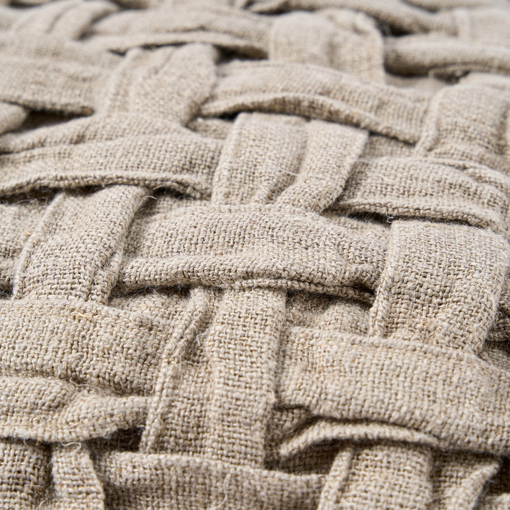 Kussenhoes linnen Crosier naturel met brede kruisbinding, 50 x 50 cm – woonkamer en slaapkamer