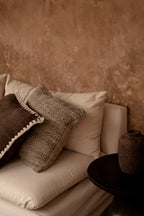 Kussenhoes linnen Linen Grain natuurlijk zwart, handgeweven met structuur – 50 x 50 cm