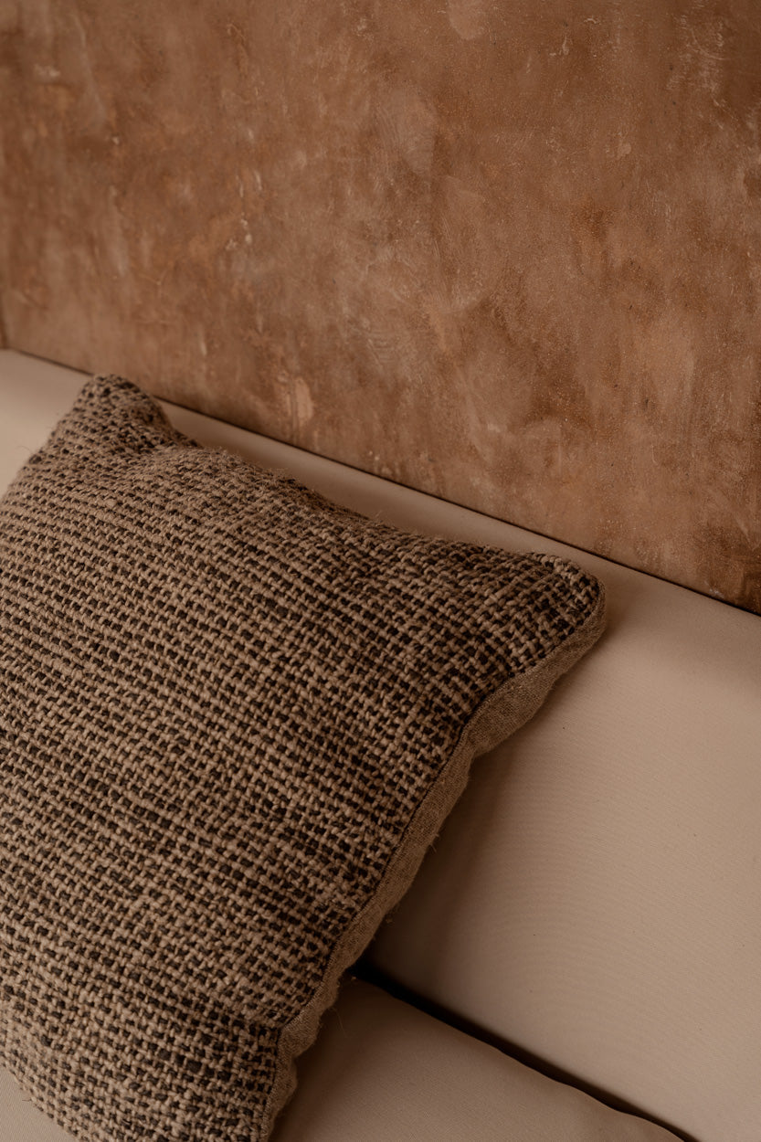 Kussenhoes linnen Linen Grain natuurlijk zwart, handgeweven met structuur – 50 x 50 cm