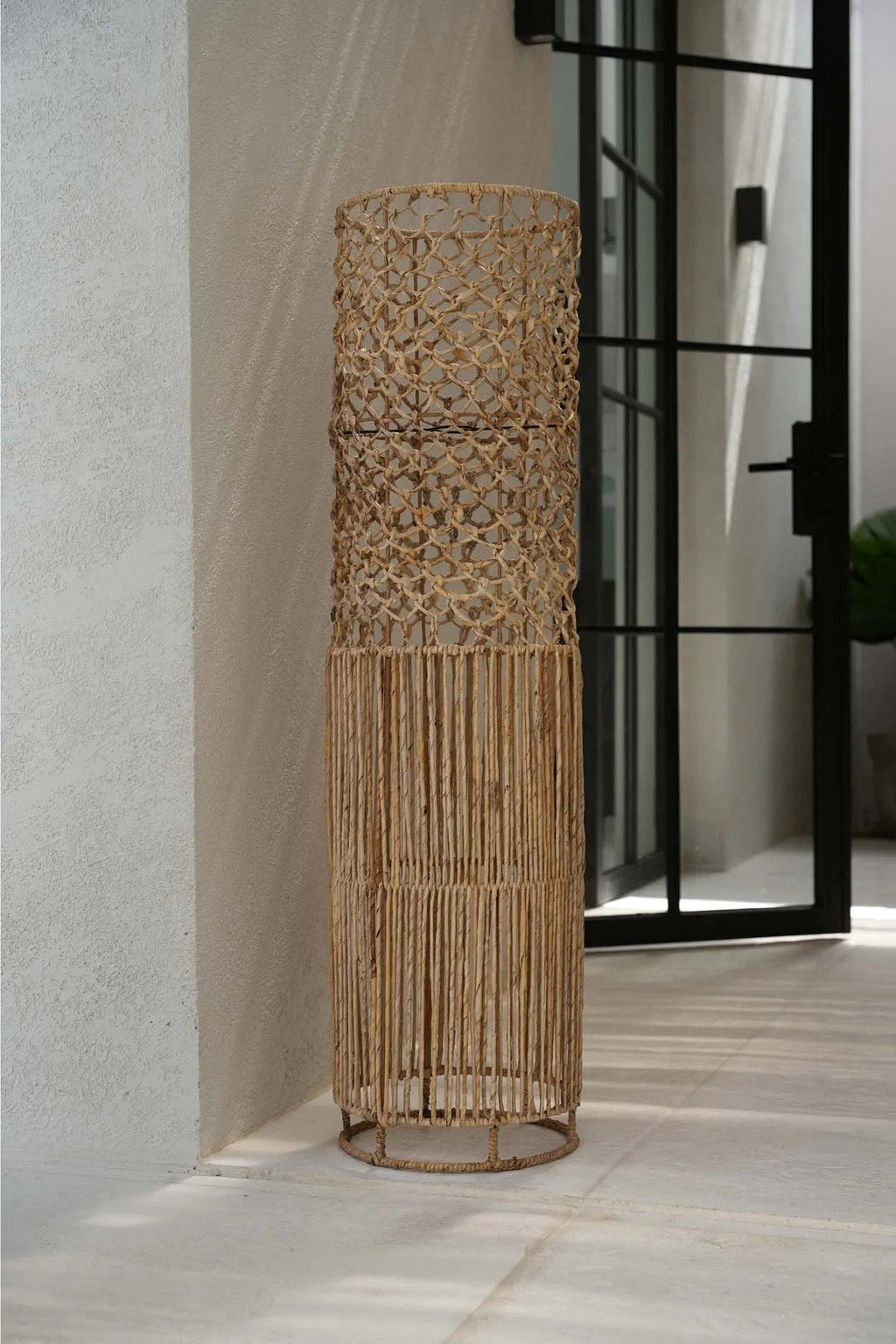 Hanglamp bananenblad Takuhanki XL handgevlochten, naturel – 31 x 31 x 116 cm