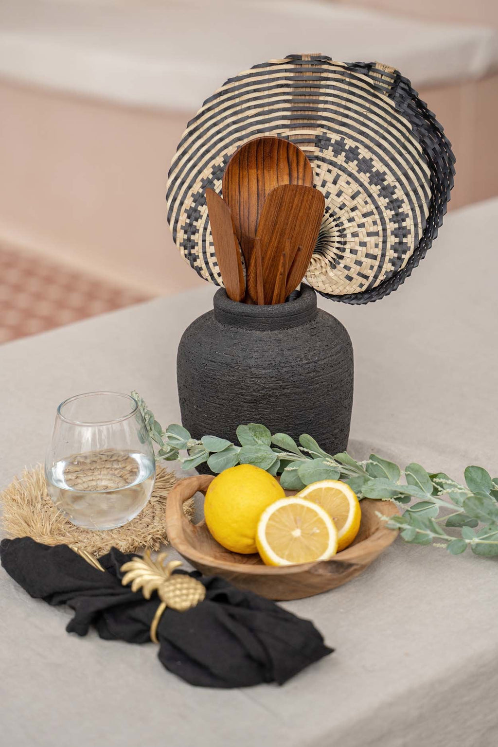 Vaas terracotta Peaky zwart, maat S – H 14 x Ø 13 cm, voor droogbloemen