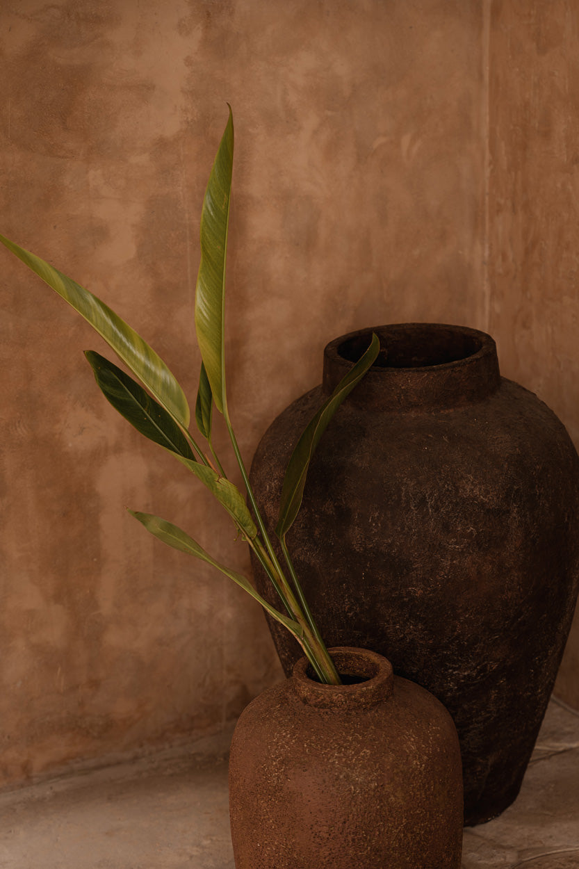 Vloervaas terracotta Volcanic bordeaux XXL, Ø 50 x 70 cm, handgemaakt voor woonkamer, hal of terras