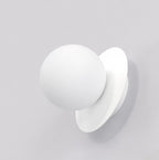 Wandlamp staal minimalistisch Americana K1, wit, bol Ø 10 cm, G9 fitting voor hal of slaapkamer