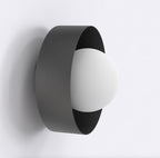 Wandlamp gepoedercoat staal Lulu K1 minimalistisch, zwart met witte kap, G9 fitting – 17 x 13 x 17 cm
