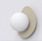 Wandlamp Ovo gepoedercoat staal modern mokka met witte bol Ø 10 cm, G9 fitting, voor hal en slaapkamer