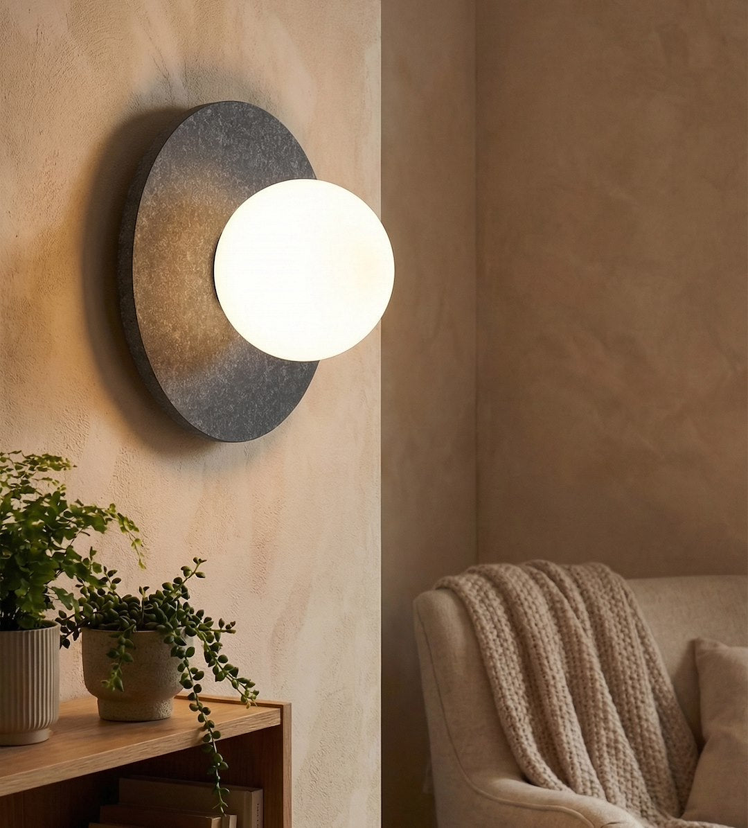 Wandlamp gepoedercoat staal en vilt boho zwart, model Calma K1 – 20 x 13 cm, slaapkamer en gang