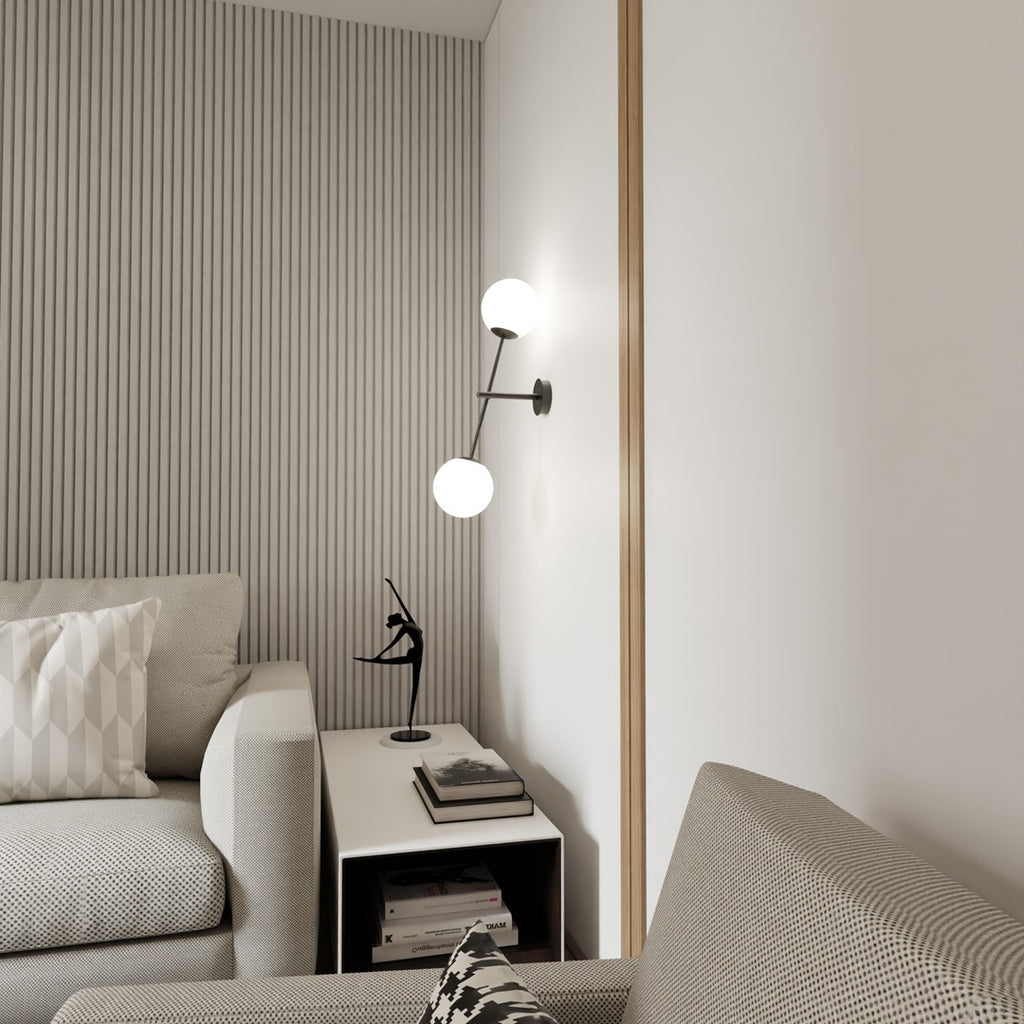 Wandlamp Linear gepoedercoat staal en glas, modern, zwart met witte glazen kappen Ø 15 cm, 2 lichtpunten