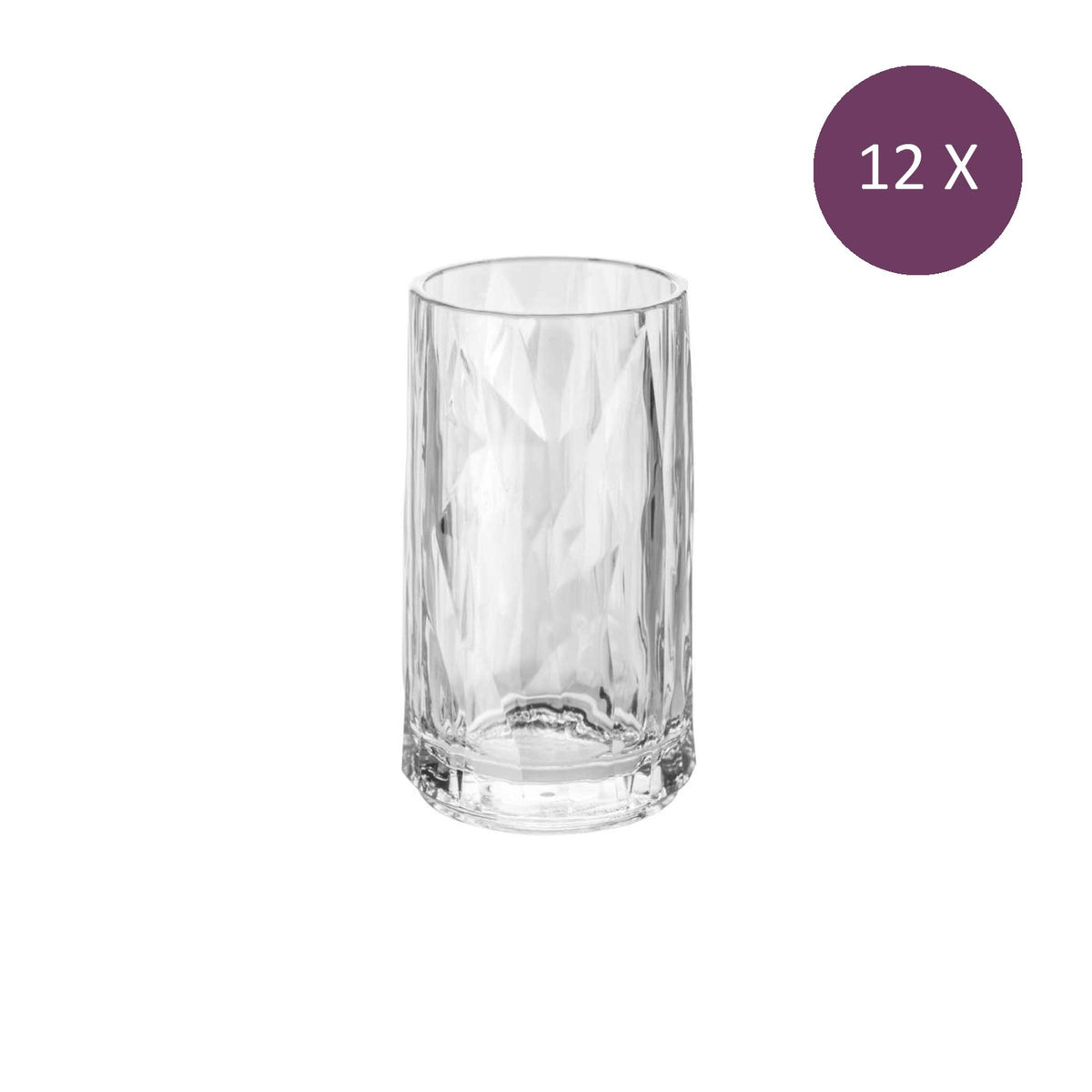 Transparant shotglas Club No.07 met ruitvormig facetpatroon en zware bodem, met de tekst 12 X in een paarse cirkel