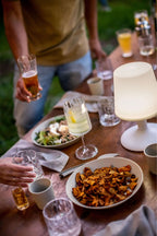 Tafellamp Light To Go draagbaar wit, met instelbare lichtsterkte voor lezen, werken of sfeerlicht