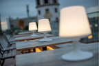 Tafellamp Light To Go draagbaar wit, met instelbare lichtsterkte voor lezen, werken of sfeerlicht