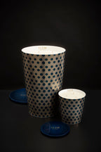 Geurkaars porselein Cologne Retro marineblauw met goud hexagonpatroon, 715 g, met deksel