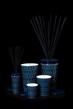 Geurdiffuser klein porselein Belgravia Lux, donkerblauw met geometrisch patroon, met geurstokjes voor slaapkamer, kantoor of badkamer
