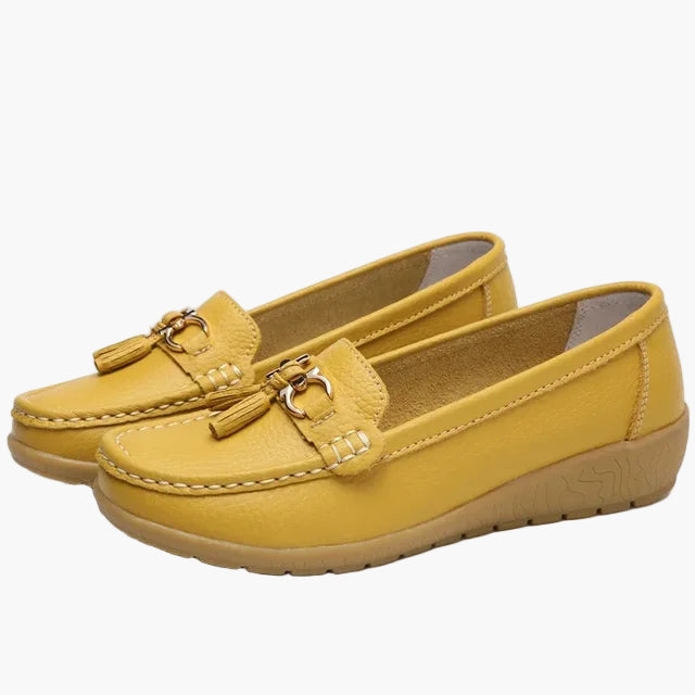 Women's moccasins comfort slip-ons with tassel for everyday and office use