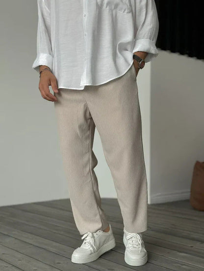 Max – Loose straight sport-casual pants in Hong Kong style