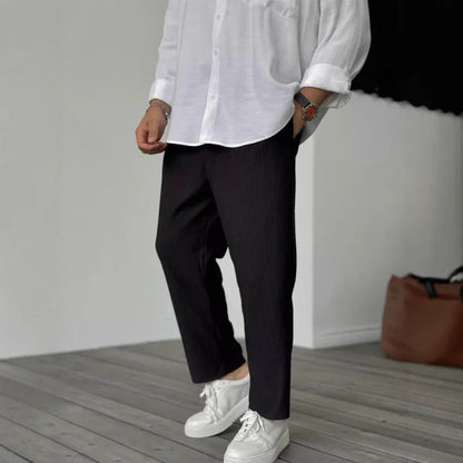 Max – Loose straight sport-casual pants in Hong Kong style