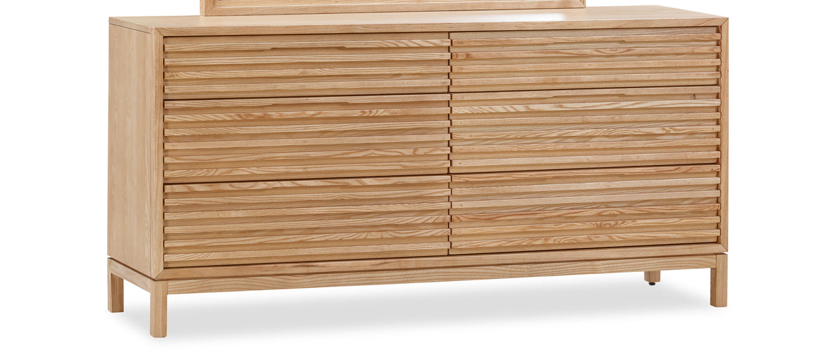 Ladekast essenhout Tanner Flaxen naturel met zes lades, lamellenfront – 173 x 46 x 84 cm