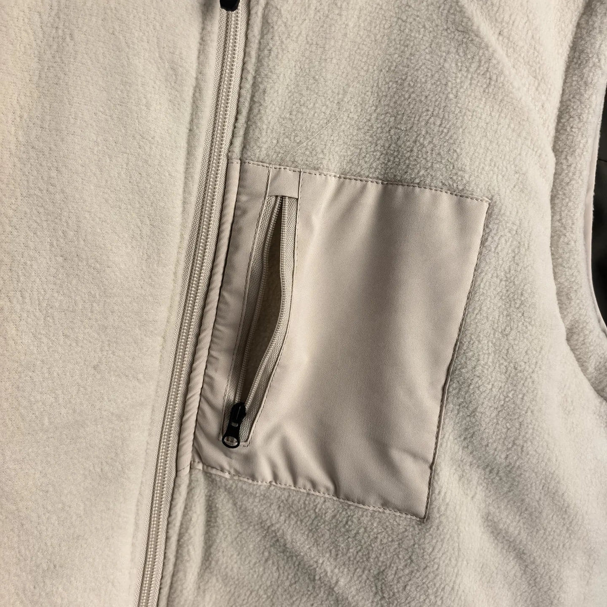 Men's winter vest, stand-up collar, quilted, zip-up, sleeveless