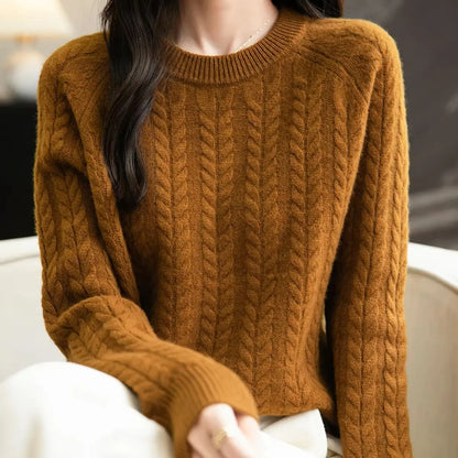 Women's cable-knit sweater with crew neck in caramel brown