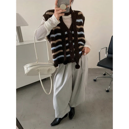 Striped knitted vest with V-neck and buttons, cropped fit
