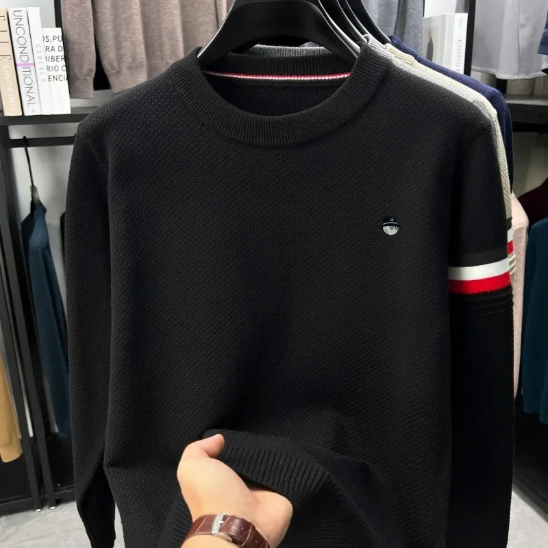 Men's crew-neck pullover with honeycomb texture and stripe detail