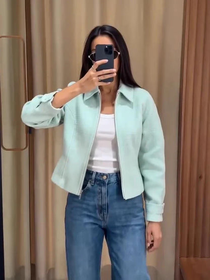 Short women's jacket with zipper & collar - mint green