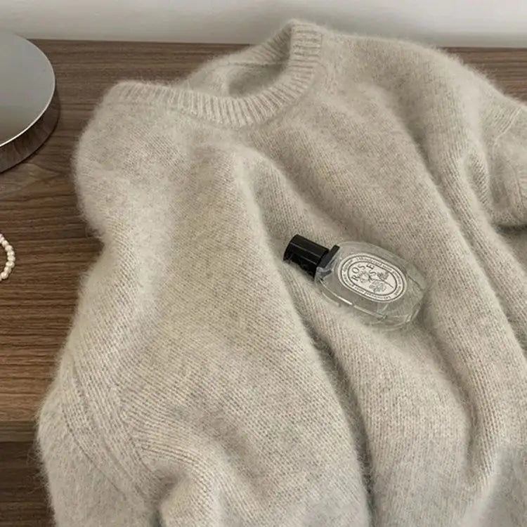 Women's Cozy Crew-Neck Long-Sleeve Soft-Knit Sweater