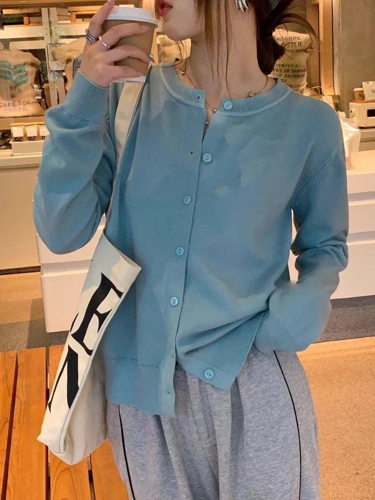 Women's crew-neck cardigan with buttons - Solid-color soft long-sleeve knitted cardigan