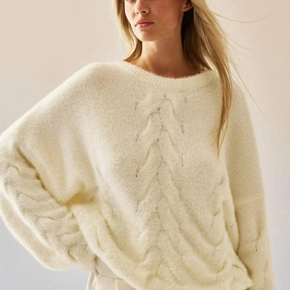 Women's oversized knit sweater with cable pattern, crew neck, long sleeves, soft