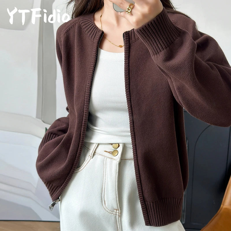 Women's zip-up cardigan with crew neck