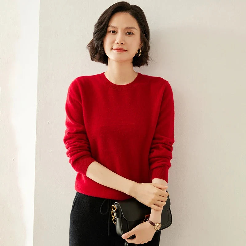 Women's crew-neck sweater, long sleeves, soft material