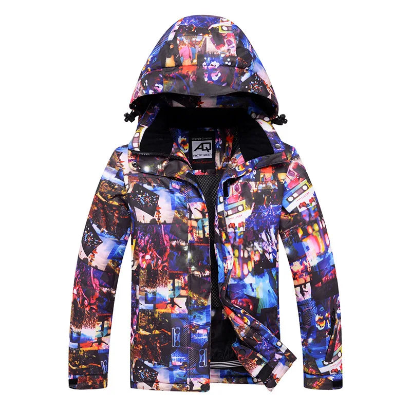 Bunte Outdoor-Jacke mit Kapuze und Muster, wasserabweisend