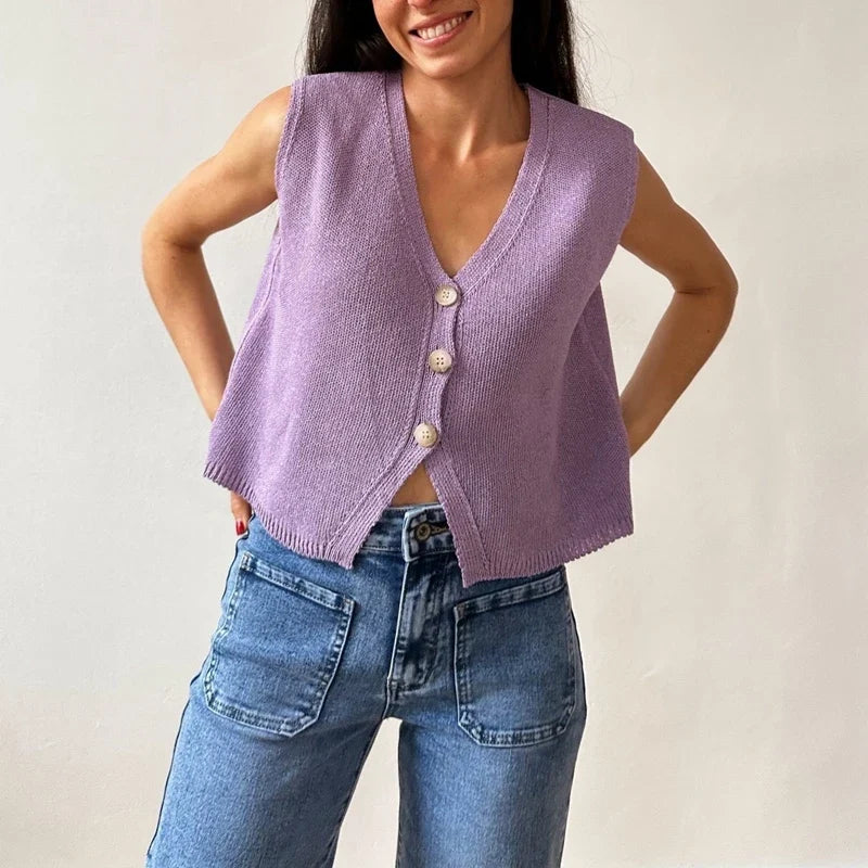 Women's knitted vest with V-neck and buttons